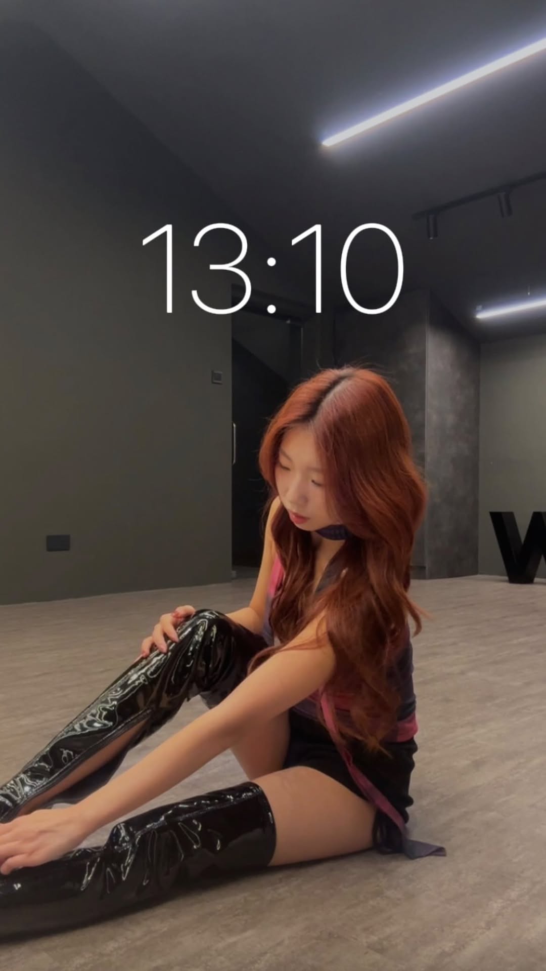 Instagram post by @bubbletea.o for IT Cosmetics. Caption reads: am to pm with @itcosmetics Do It All concealer 🌙....