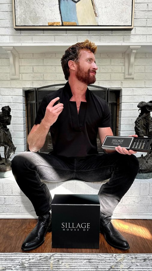 Instagram post by @knoxpeake for House Of Sillage. Caption reads: [...] out the amazing fragrances from....