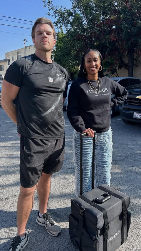 Instagram post by @niknakdoeshair for Cécred. Caption reads: In honor of Beyoncé’s Brand Cécred winning Brand....