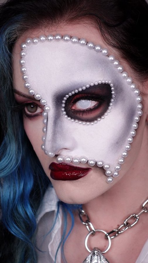 Instagram post by @byhazelj for Beauty Bay. Caption reads: HALLOWEEN DAY 18/31 - haunted but glam 🎭✨️

*some....