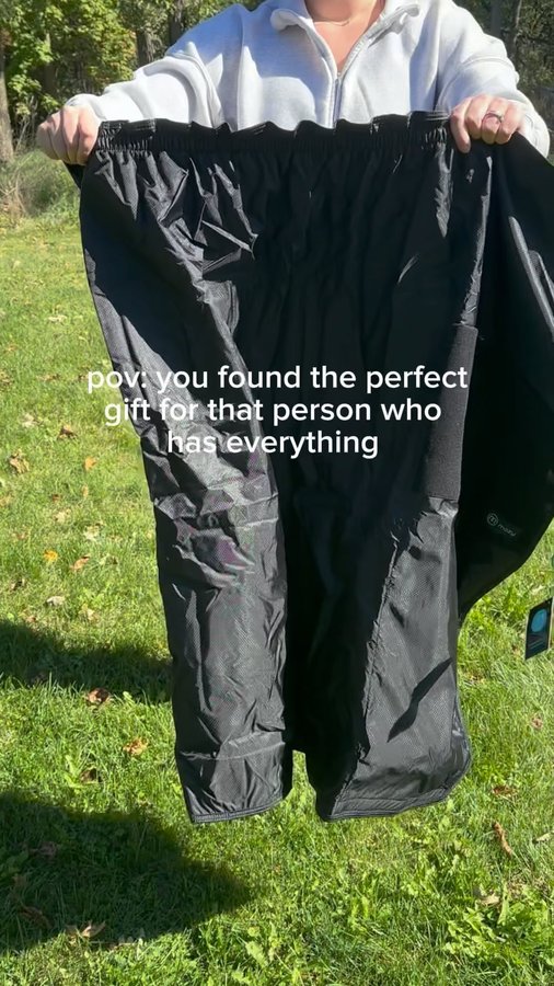 Instagram post by @the.hungry.hostess for Get The Mozy. Caption reads: shop the wrap in my LTK (in bio!) - this is the....