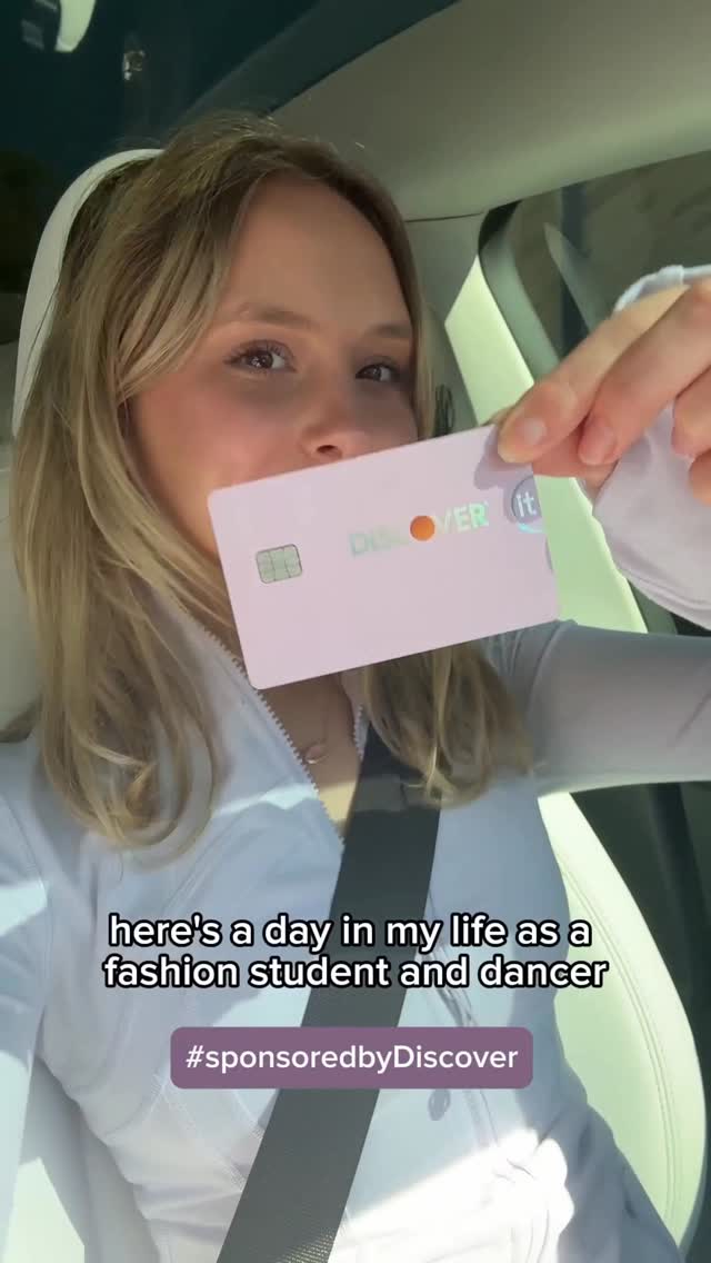 Instagram post by @makayla._.andrews for Discover. Caption reads: #sponsoredbyDiscover Swiping smarter not harder....