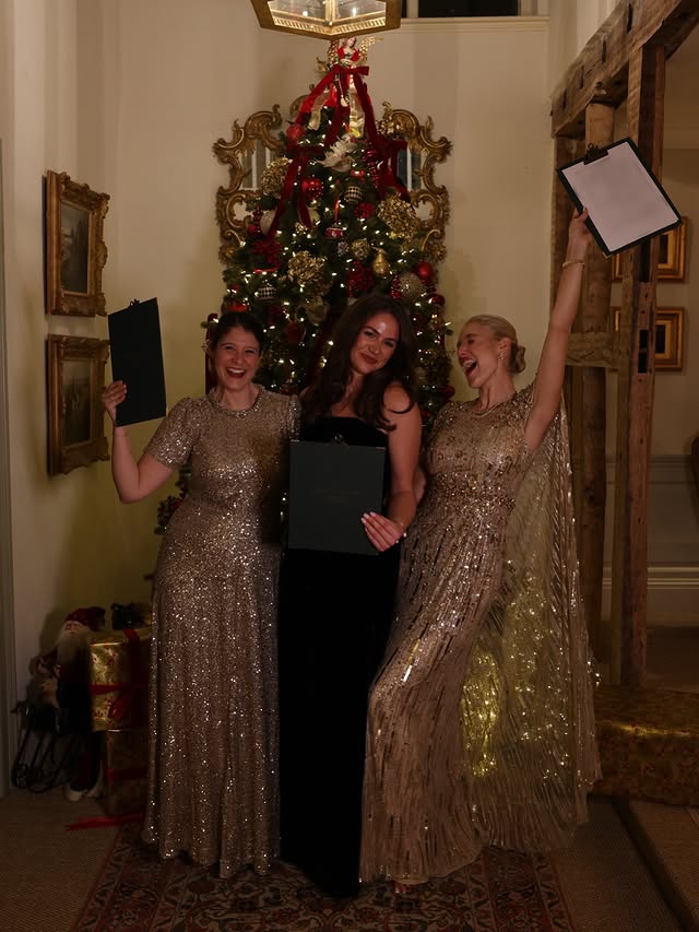 Instagram post by @leonorasmee for Mandarin Oriental. Caption reads: ✨ And that’s a wrap… Merry Christmas, my angels....