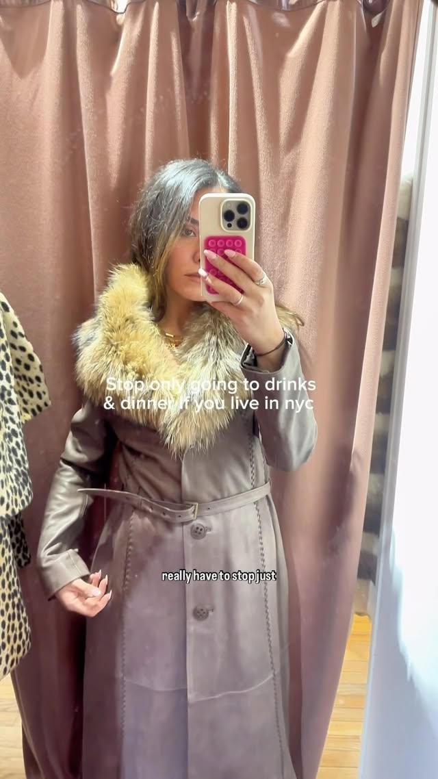 Instagram post by @nikpollina_ for The Niche Shop. Caption reads: [...] girlfriends look no further than the niche....