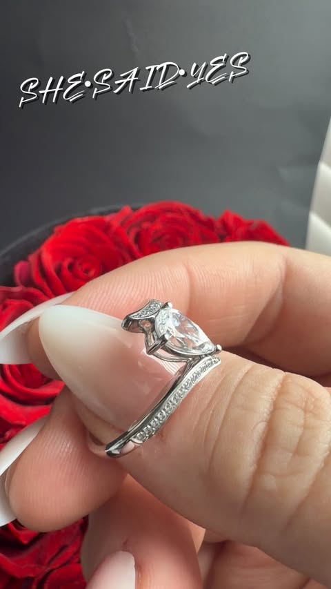 Instagram post by @annac_ugc for SHE SAID YES Jewelry. Caption reads: [...] SEBRO75E 🛍️🔗 #Shesaidyes....