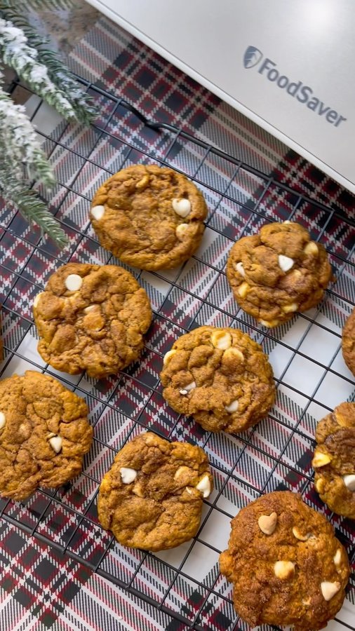 Instagram post by @mizzerybell for FoodSaver. Caption reads: [...] ahead of time and keep them fresh with....