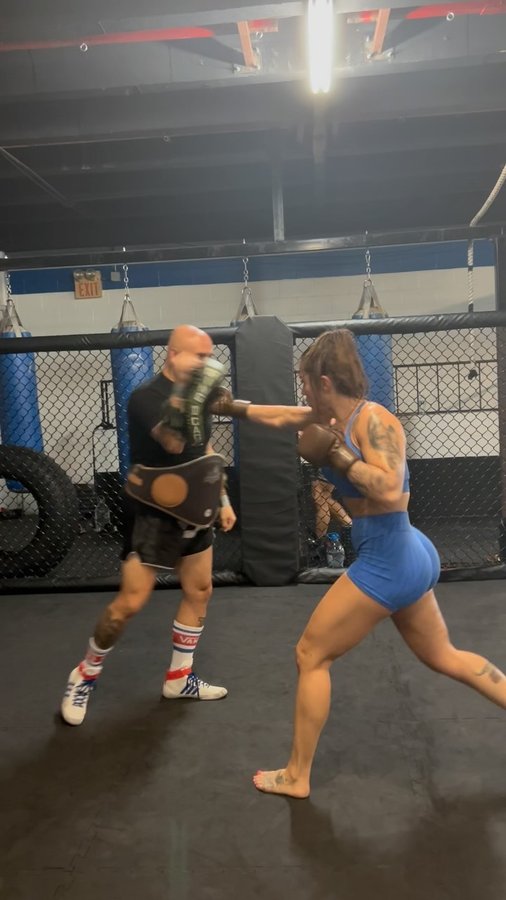 Instagram post by @randifield for PERFECT Sports. Caption reads: What an awesome week @mainstreetboxing_muaythai....