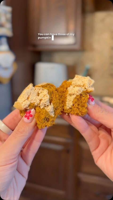 Instagram post by @jenna_bariatricbestie for Thrive Market. Caption reads: [...] my low sugar swaps when i shop with....