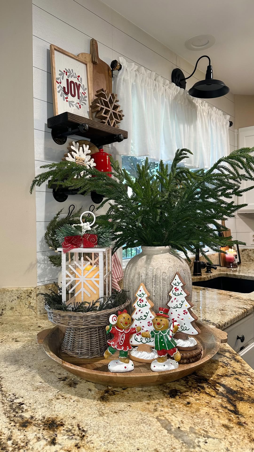 Instagram post by @farmtotablecreations for Rite Aid. Caption reads: 🌲✨Christmas Styling…

Comment LINKS and I’ll send....