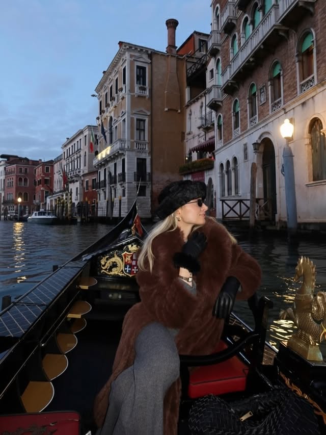 Instagram post by @camillacolombo for CLUSE. Caption reads: 🛶✨🪄 watch: @cluse #CLUSE, #CLUSEclub.