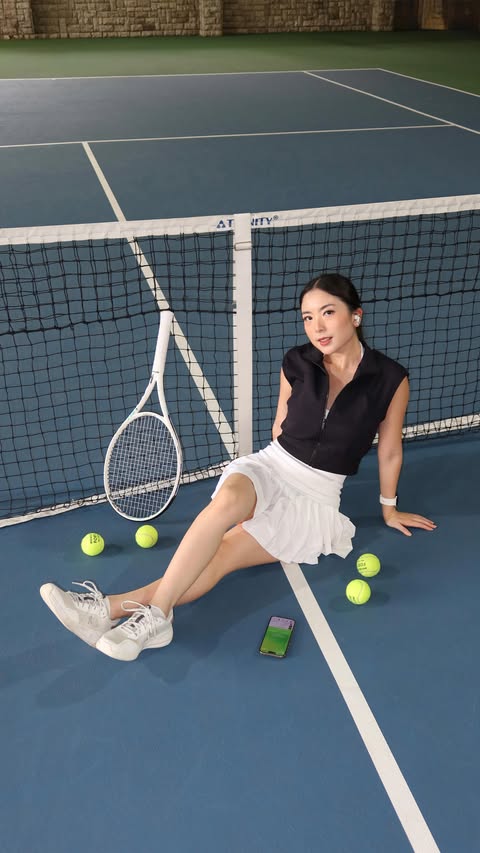 Instagram post by @priscaangelina for Apple Music. Caption reads: [...] my energy in the music I listen to on....