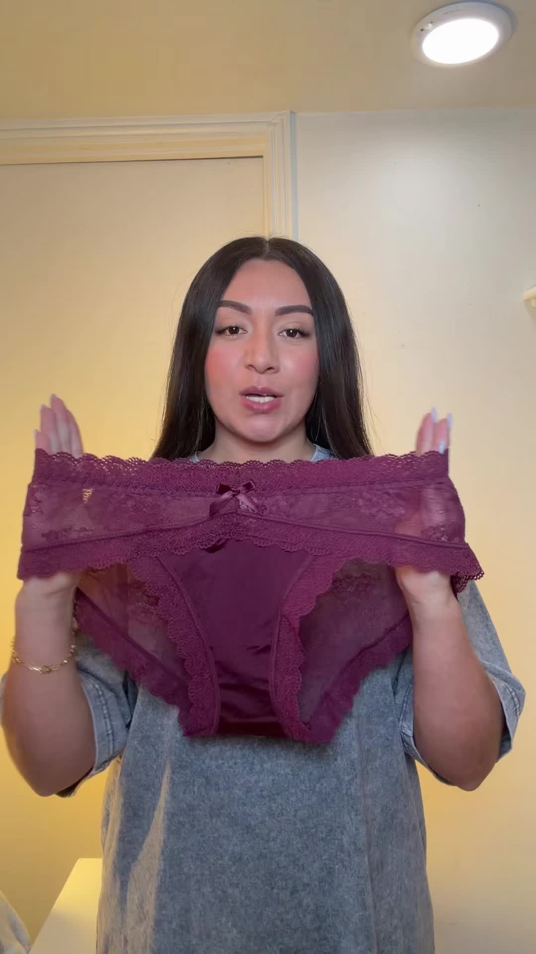 TikTok post by @marisoool_23 for LEVAO Store. Caption reads: @LEVAO-Store #calzones #underwear....