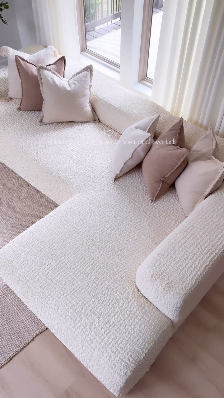 Instagram post by @natalie_ignatov for Mamma Mia Covers. Caption reads: [...] with two kids! 
But with cover from....