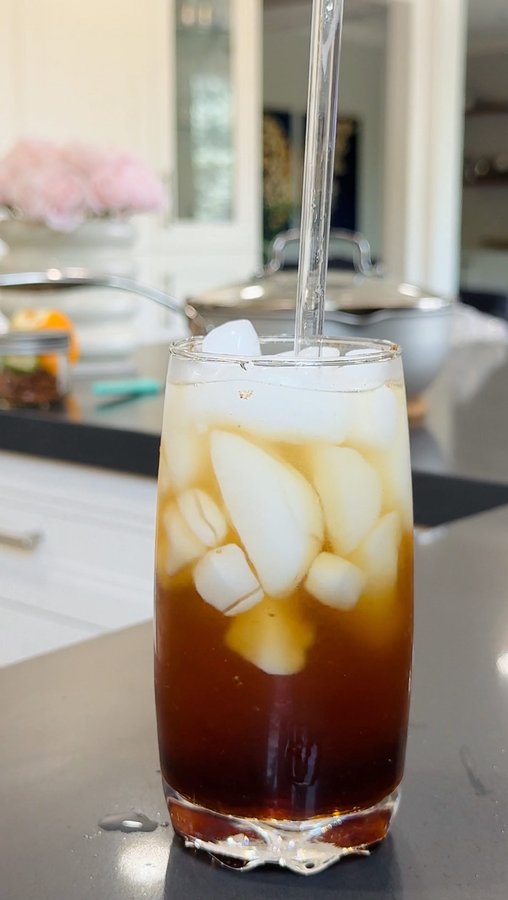 Instagram post by @minoomakesstuff for Circulon. Caption reads: [...] 

I made mine using the new @circulon....