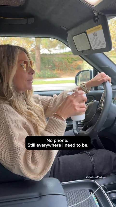 Instagram post by @global_munchkins for Verizon. Caption reads: This time of year? My hands (and calendar) are....