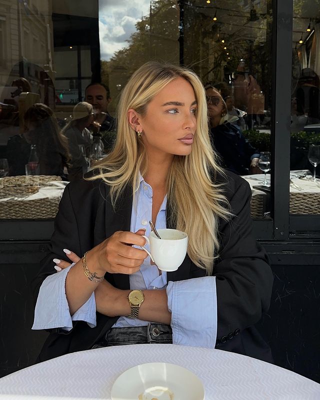 Instagram post by @melissa_thiebaut for Cluse. Caption reads: Gold&Silver best combo @cluse 
Collaboration....