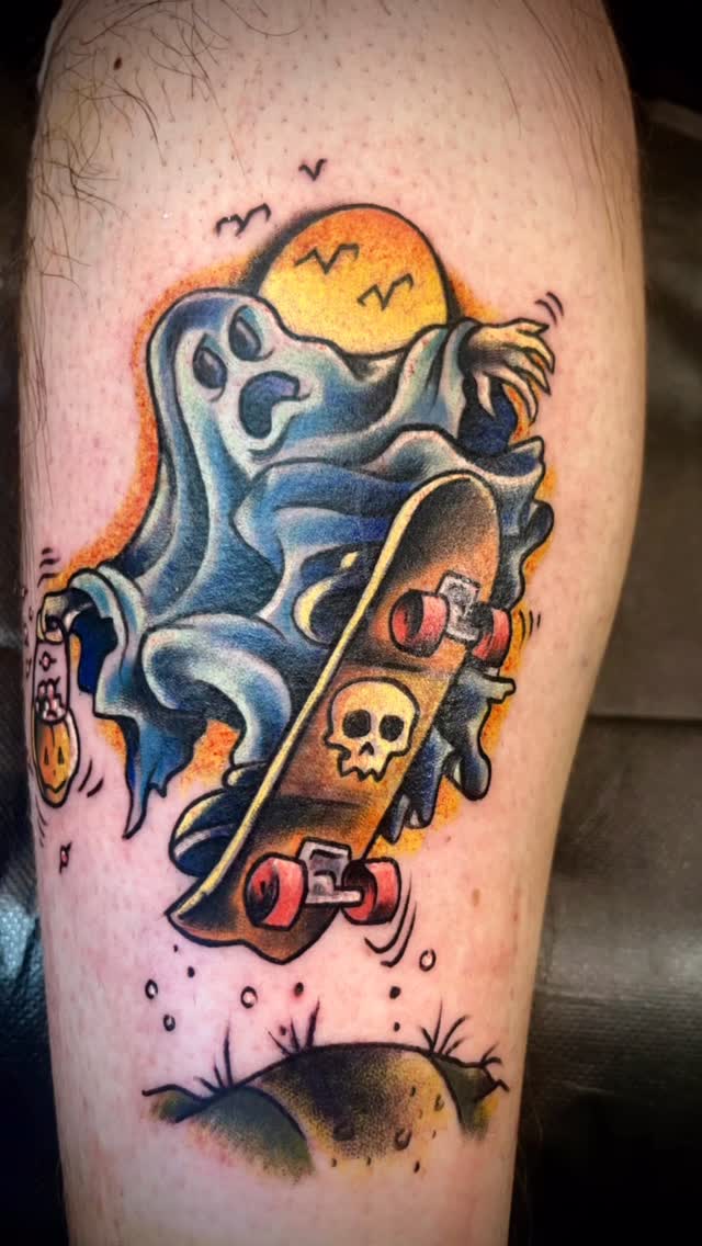 Instagram post by @thepunkrockmuseum for Eternal Ink. Caption reads: [...] Hold the gov please! SPONSORS:
@eternalink....