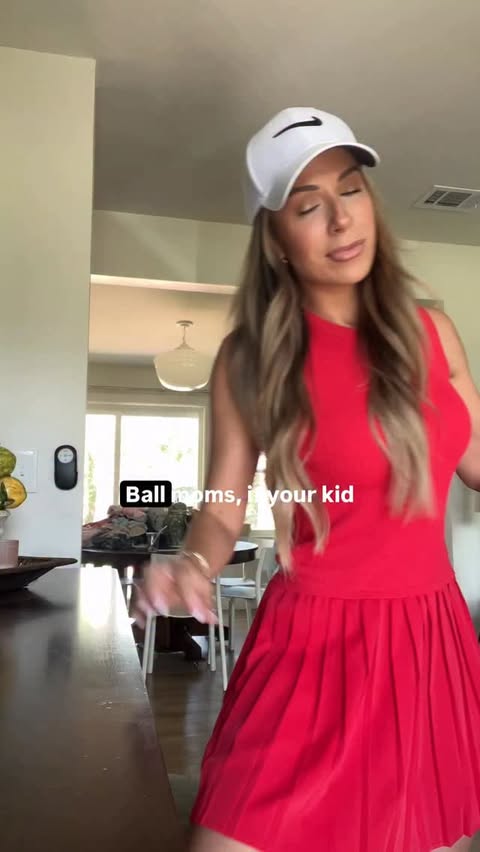 Instagram post by @carlyskennedy for Baseball Lifestyle 101. Caption reads: comment ‘LINK’ and use code CLAYK to save 10% OFF....