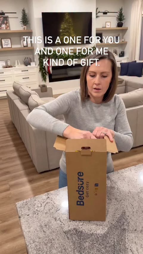 Instagram post by @lifestyle.leaks for Bedsure Home. Caption reads: ✨Comment COZY for links to these super soft....