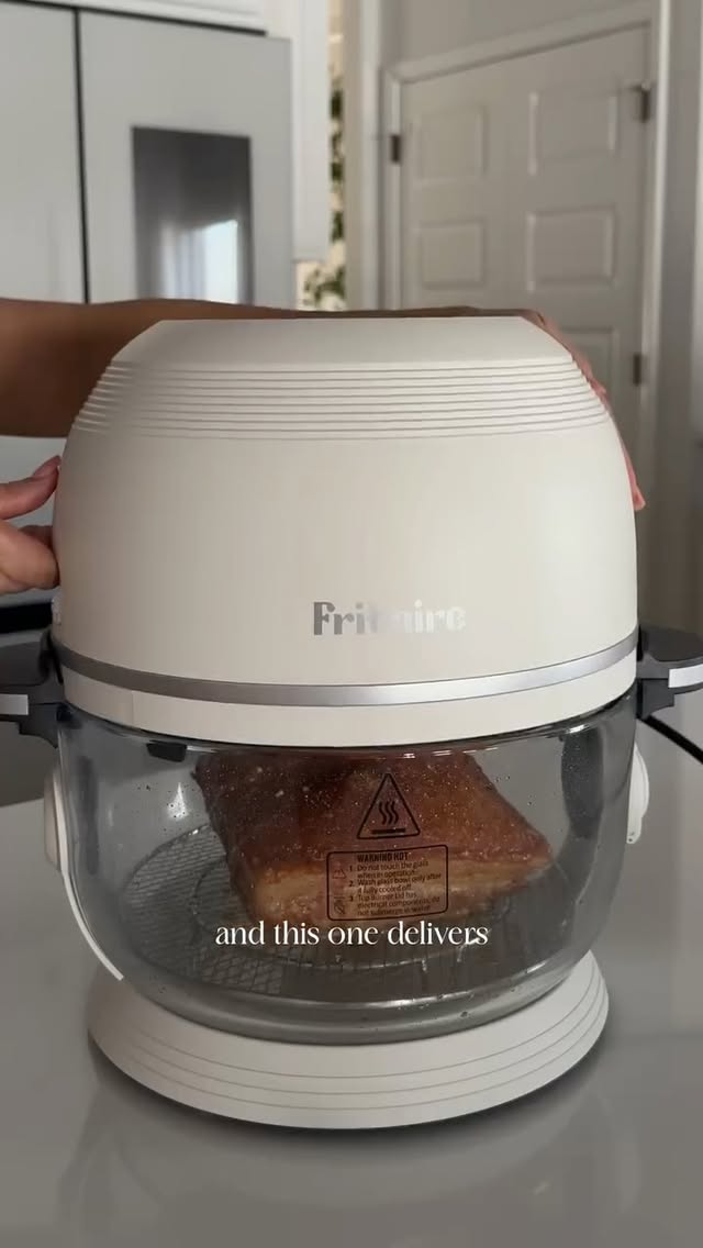Instagram post by @casamullendesigns for Fritaire. Caption reads: [...] for the link! #airfryer #kitchenfind....