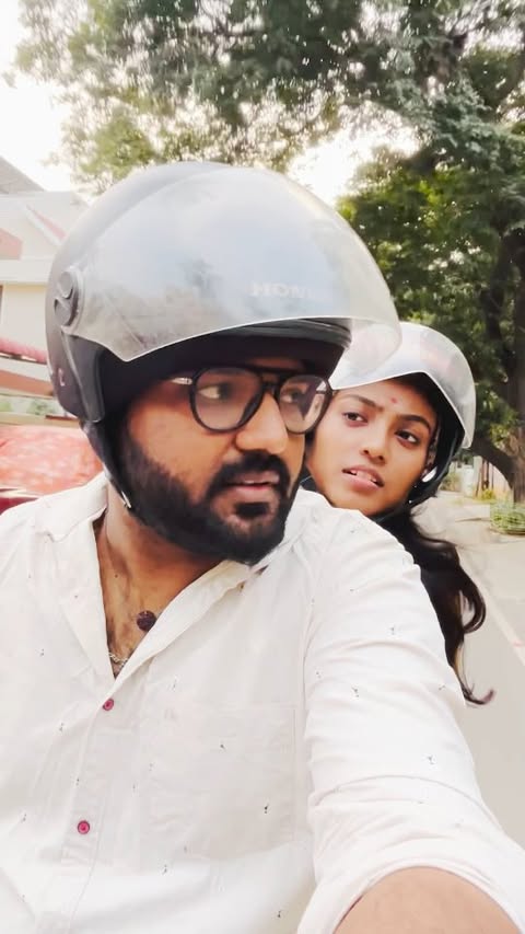 Instagram post by @withlovemonisha for Rapido. Caption reads: [...] life ❤️

💸 Earn like a boss with Rapido....