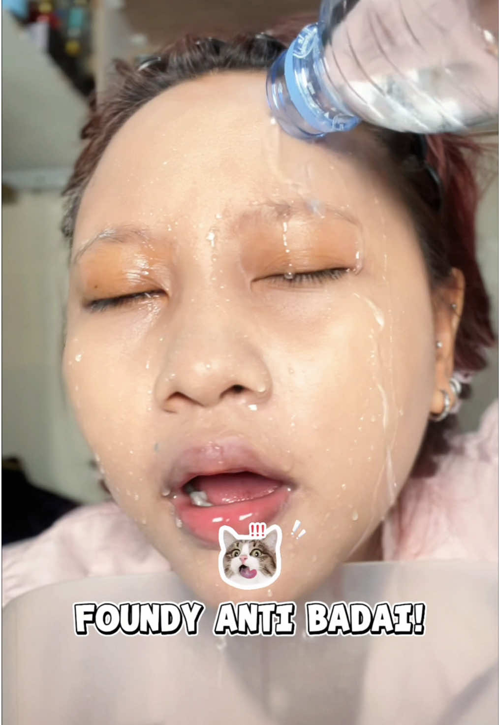 TikTok post by @beautys.nlf for Animate. Caption reads: [...] anti badai dan nggak luntur Foundy @Animate....