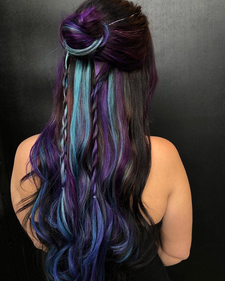 Instagram post by @stephhstyles for American Salon. Caption reads: I am utterly OBSESSED with Lindsay’s new hair from....