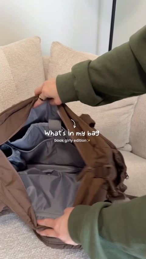 Instagram post by @bookthaography for Bagsmart. Caption reads: [...] tote for work/everyday. This is....