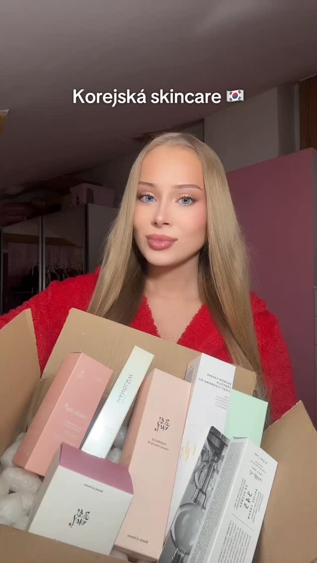 Instagram post by @claire.bendova for Cosibella. Caption reads: [...] se slevou najdete v mém biu 🫶 @cosibella_cz....