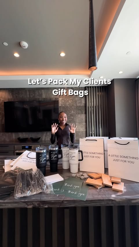 Instagram post by @houstonwithryen for VistaPrint. Caption reads: [...] my clients gift bags✨ Thank you @vistaprint....
