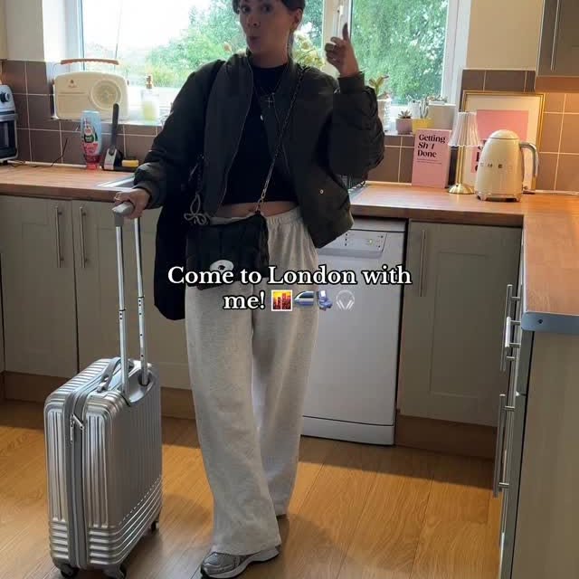Instagram post by @georgiabeecroft for Amazon Music. Caption reads: Come to London with me! 🤍🎧 Get @amazonmusic....