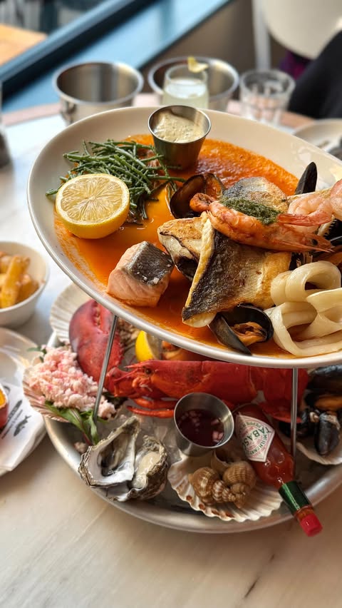 Instagram post by @joansfoodbaby for Pingfluence. Caption reads: [...] Seafood Bar (Soho) 🌟 4/5 💰 £50-60pp....