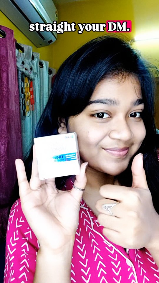 Instagram post by @shreyashi._0_official for Smytten. Caption reads: [...] LightSeBright GlowAndLovely @getSmytten.