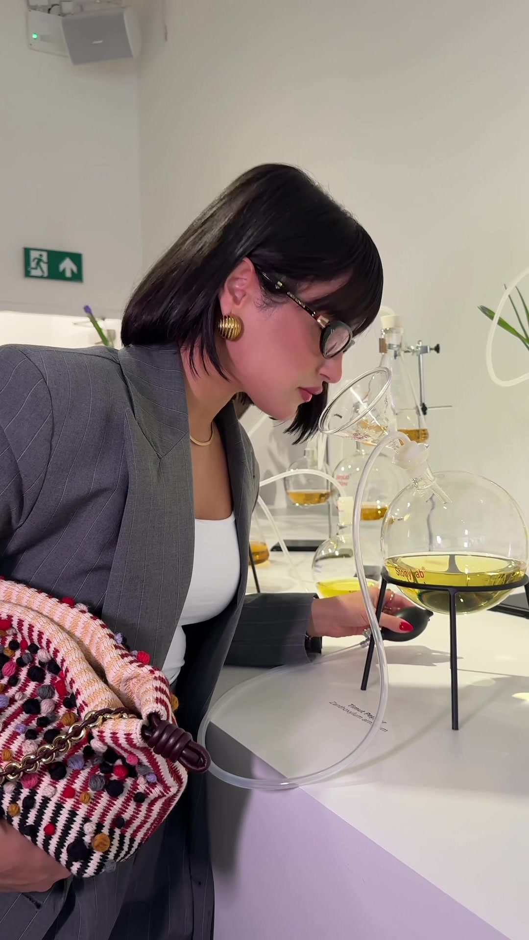 TikTok post by @asoothesizzler for LOEWE. Caption reads: In London with @LOEWE perfumes🩷 #loeweperfumes .