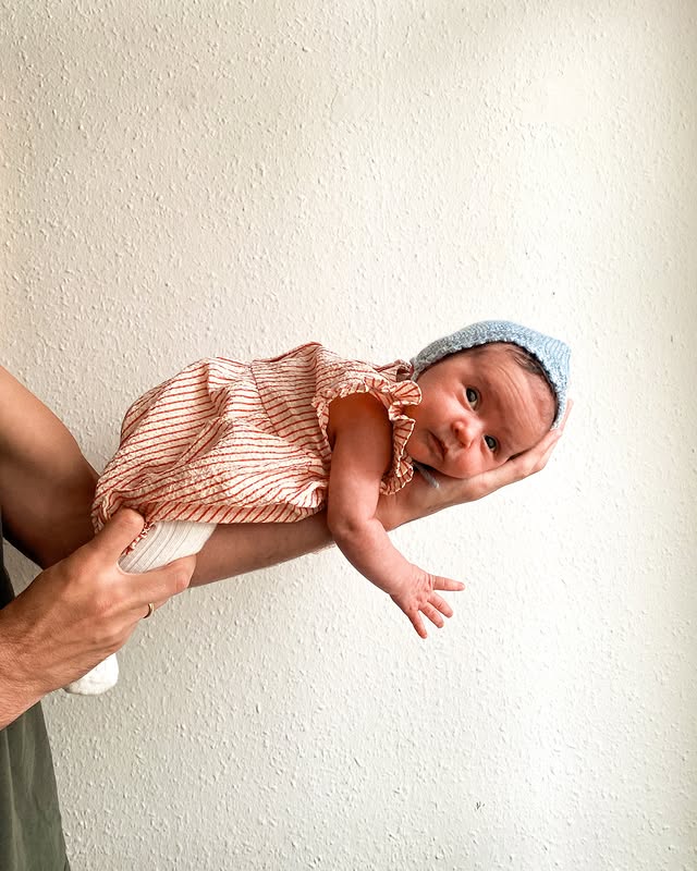 Instagram post by @minafagerlund for BIBS. Caption reads: Esther x 6 ❤️ Indeholder reklametags newborn....