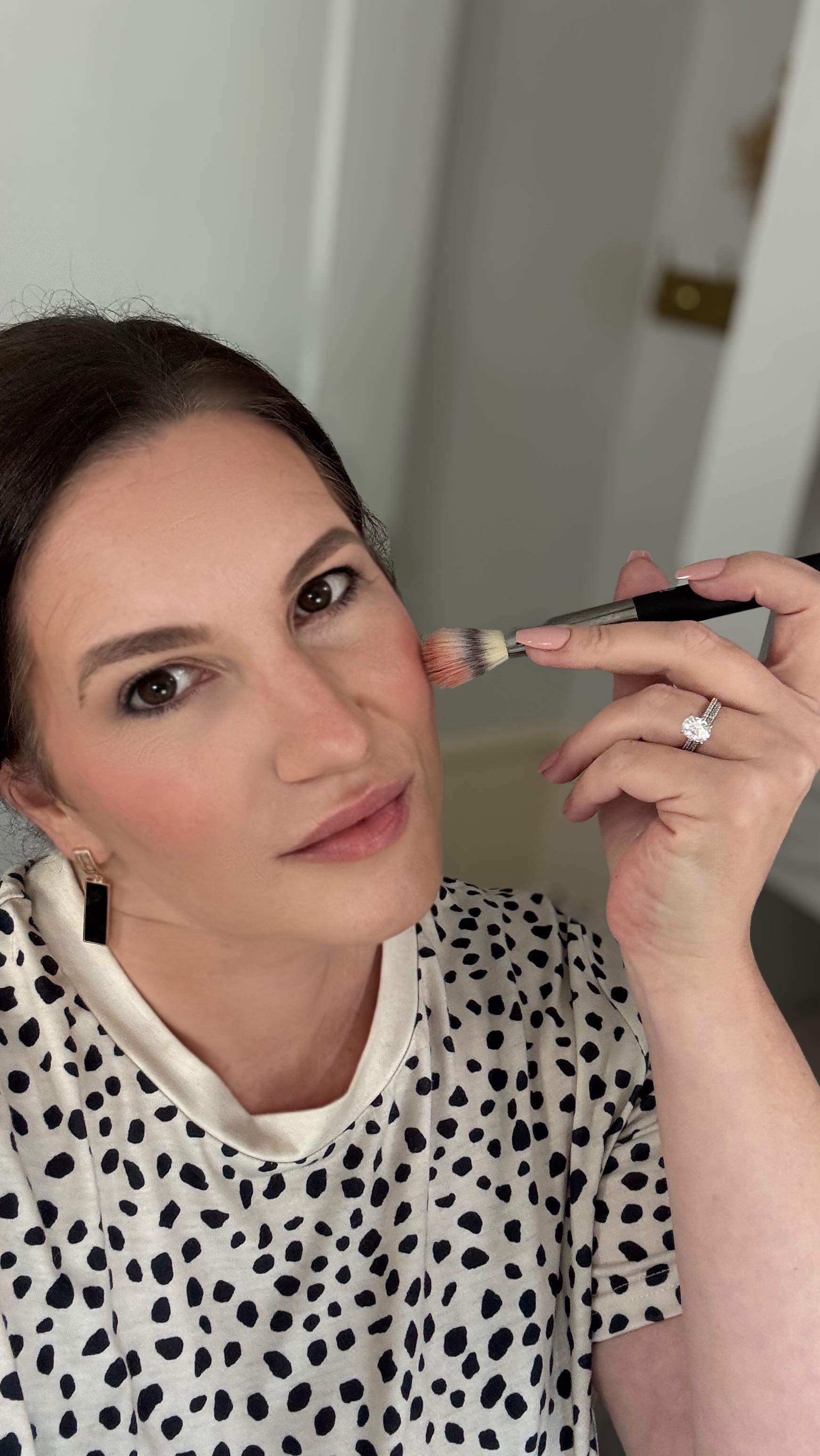 Instagram post by @lifewithjesnicole for IT Cosmetics. Caption reads: #ad I’ve been using @itcosmetics for a couple....