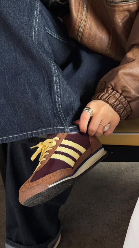 Instagram post by @lissiejudd for Pull&Bear. Caption reads: another day, another all brown outfit 🤎

comment....