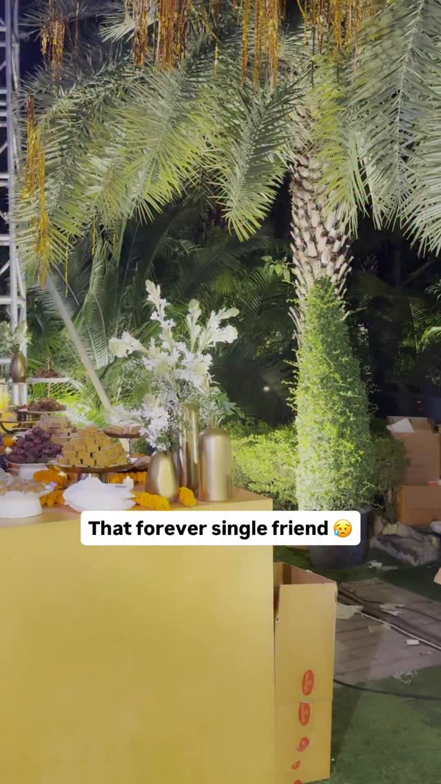 Instagram post by @namanarorax for Closeup. Caption reads: Tag this friend jiski kabhi shaadi nai hogi....