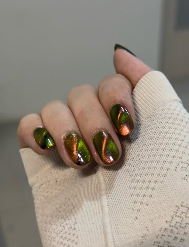 Instagram post by @natttynails for Caitlyn Minimalist. Caption reads: [...] are lost *pr/affliate: rings from....
