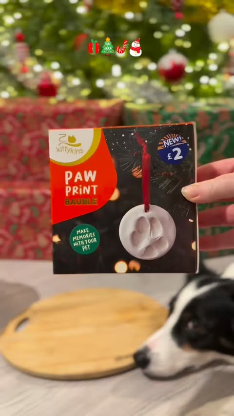 Instagram post by @minniethecolliee for B&M Stores. Caption reads: ✨𝑴𝒂𝒌𝒆 𝒂 𝒑𝒂𝒘 𝒑𝒓𝒊𝒏𝒕 𝒃𝒂𝒖𝒃𝒍𝒆....