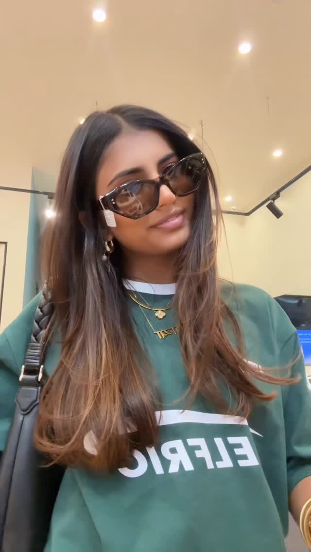Instagram post by @kavyagor_ for Oscar Wylee Eyewear. Caption reads: @oscarwylee 🕶️ • #ad #oscarwylee #explora....