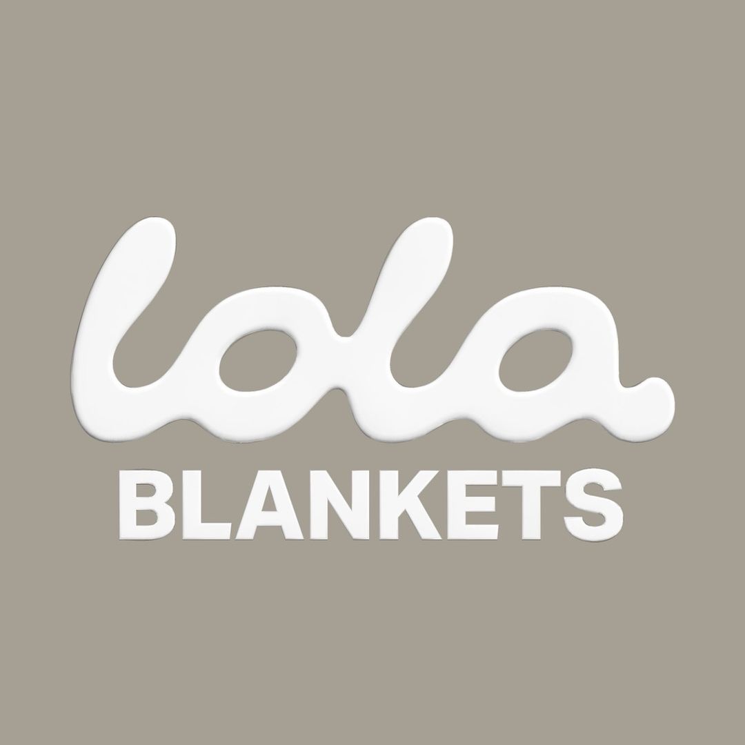 Lola Blankets