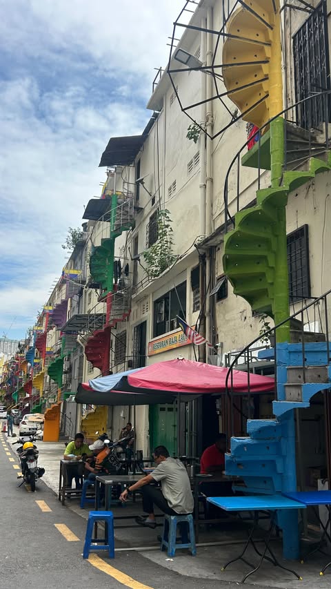 Instagram post by @nxapic for collAble. Caption reads: Just moved into my new apartment and I can’t wait....