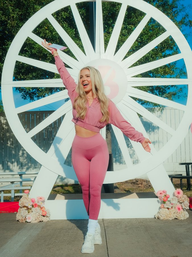 Instagram post by @buffbunny for Buffbunny Collection. Caption reads: 💕 THIS IS COMMUNITY 💪

I wanted to build....