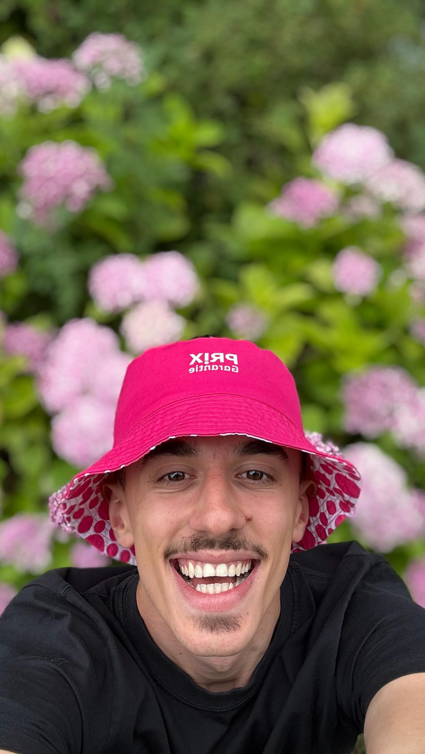 Instagram post by @art4an for Coop. Caption reads: Gewinne 1 von 30 exklusiven Prix Garantie Bucket....