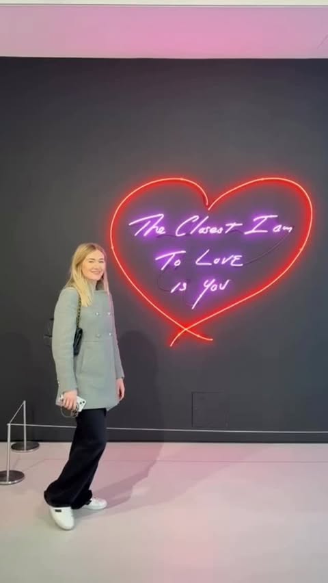 Instagram post by @shannonhoughtonstyles for Moco Museum. Caption reads: [...] 🎨💫 Took ourselves on a date to @mocomuseum....
