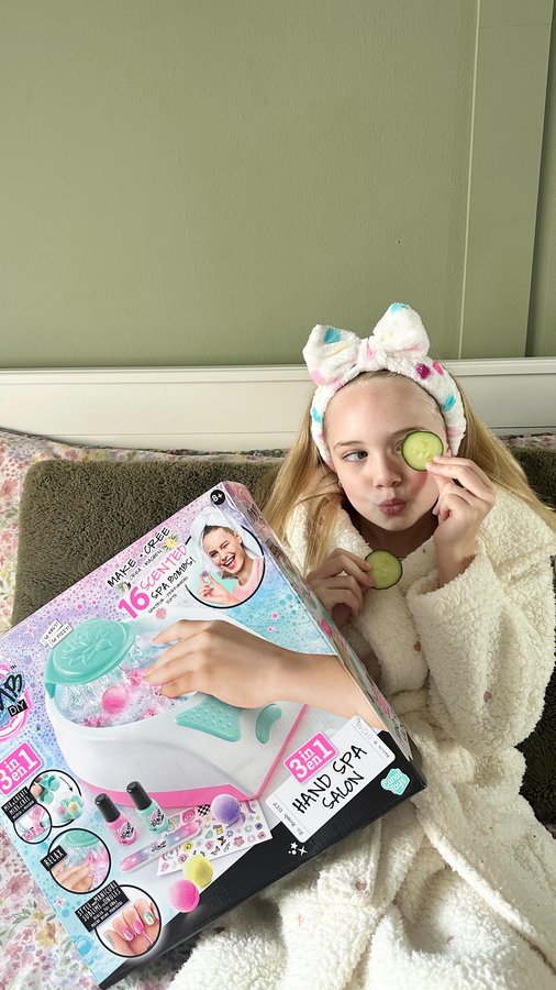 Instagram post by @bonnie.connelly9 for Canal Toys. Caption reads: [...] 💅💕 I tried this DIY hand spa from....