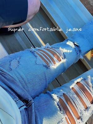 TikTok post by @2020melboo for Willow Boutique. Caption reads: These Lainey Jeans from @Willow Boutique are....