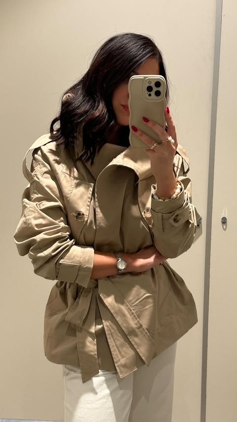 Instagram post by @withmiaelizabeth for Glassons. Caption reads: [...] IT, LEAVE IT - My top picks & passes....