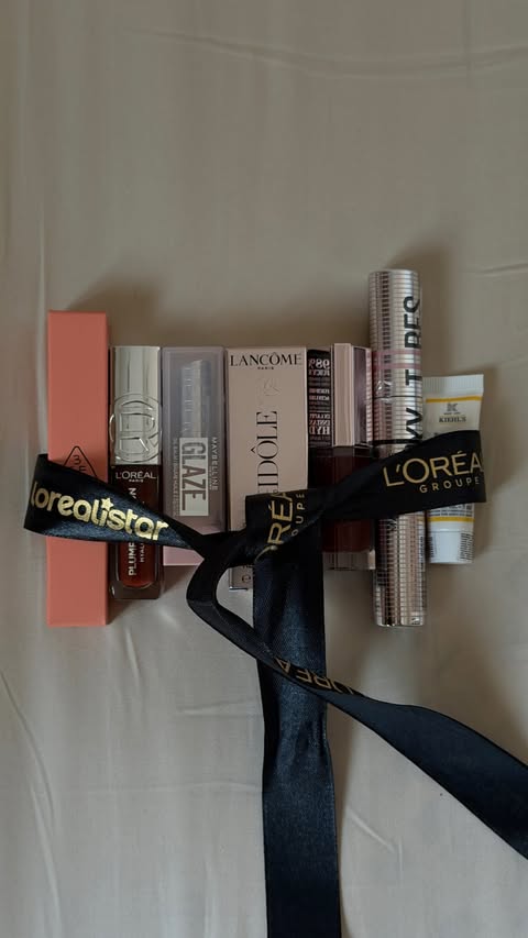Instagram post by @fitrickk for L'Oréal Indonesia. Caption reads: Unboxing day!! Form PR package @lorealindonesia....